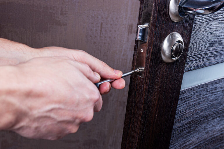 Serrurier 95 | Dépannage Urgent & Ouverture de Porte | Vitre & Bois